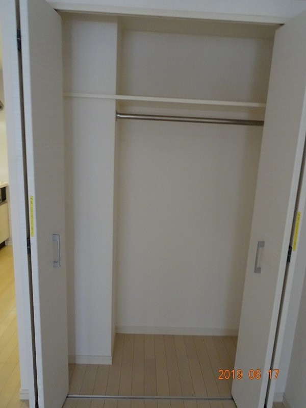 ｸﾛｰｾﾞｯﾄ内