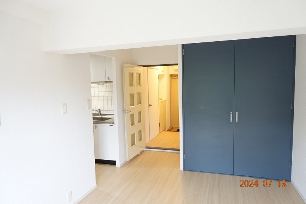 ﾘﾋﾞﾝｸﾞ玄関側